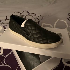Brand new in box Steve Madden slip on size 8